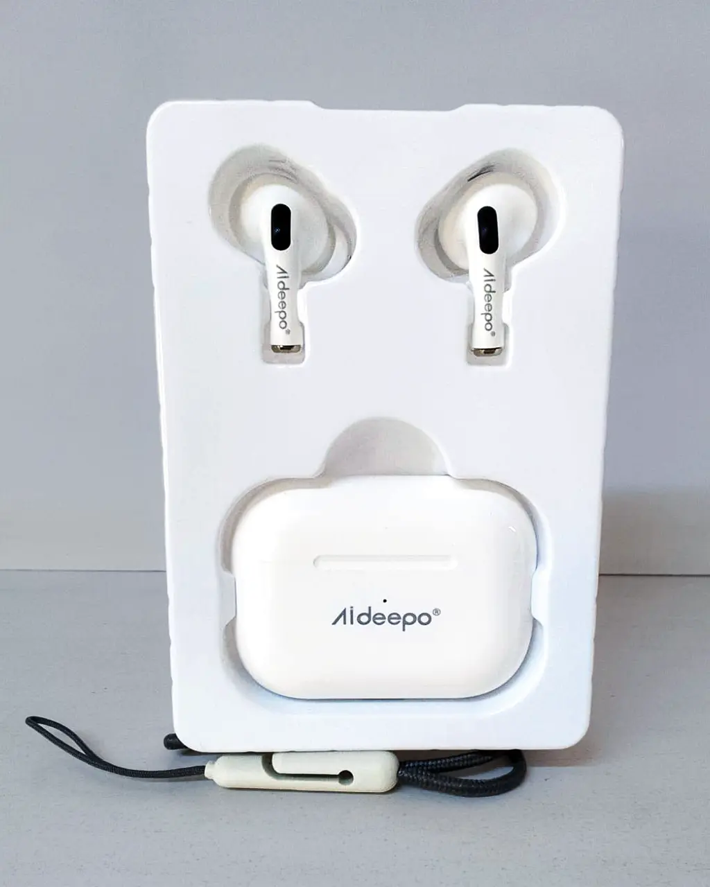 Aldeepo AD-TW650 True Wireless Earbuds 2 Aldeepo AD-TW650 wireless earbuds with box and charging case at Tael Appliances.
