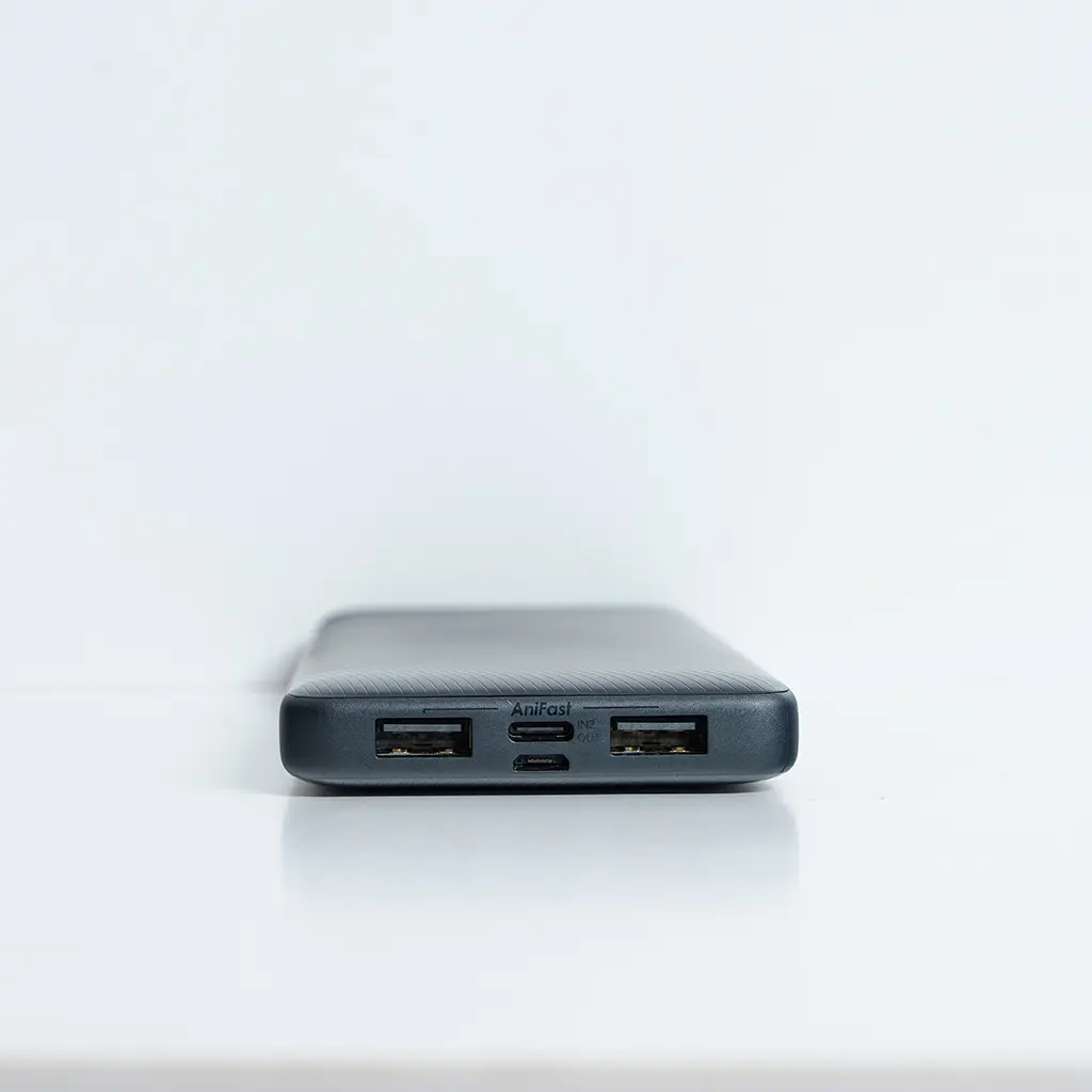 Oraimo Powerbank 10000mAh 15W Type C 4 Oraimo Powerbank 10000mAh 15W Type C