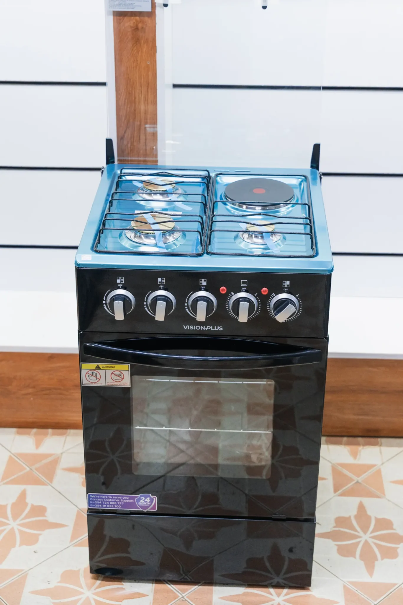 Vision Plus Cooker 50x50 3 Gas 1 Electric Black 4 Vision Plus 50x50 cooker hob from above, showing three gas burners and the electric hotplate at Tael Appliances.